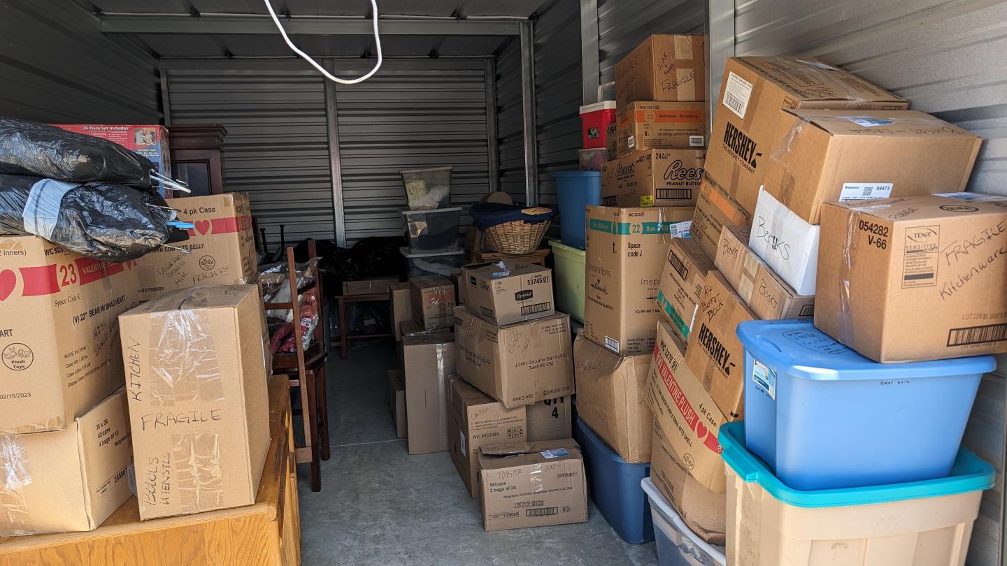 Storage Unit Auction in Zanesville, OH at Patriot Self Storage